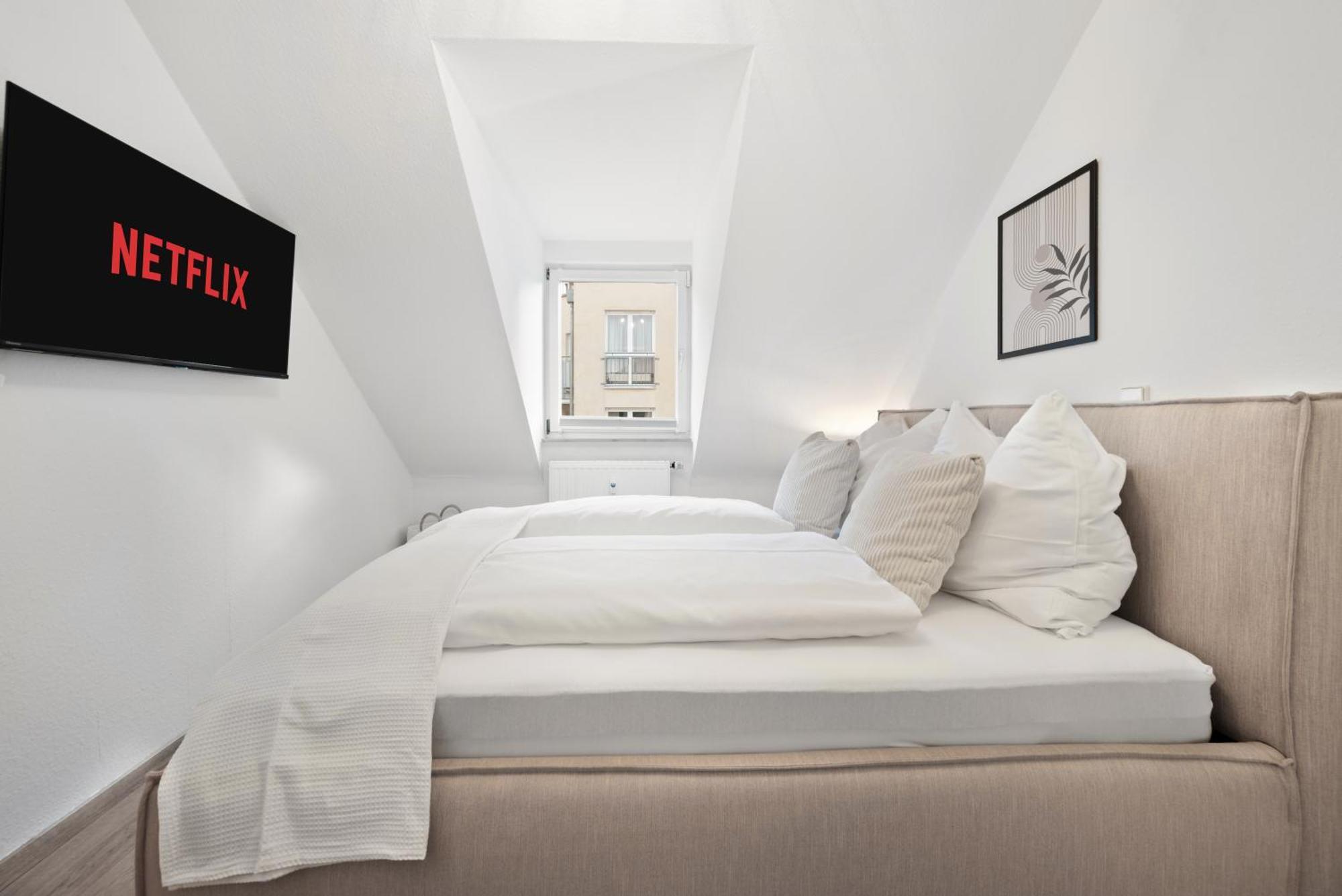 Malu Rooms - Im Stadtzentrum, Smarttv, Netflix, 24H Checkin Ludwigsburg Eksteriør billede